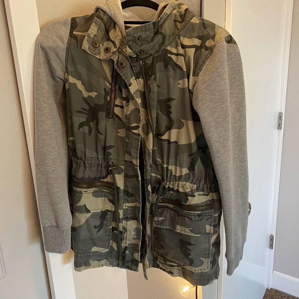 Forever 21 camouflage jacket, size S